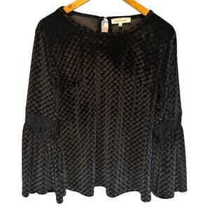 Solitaire Textured Black Velvet Bell Sleeve Blouse Top - size Small